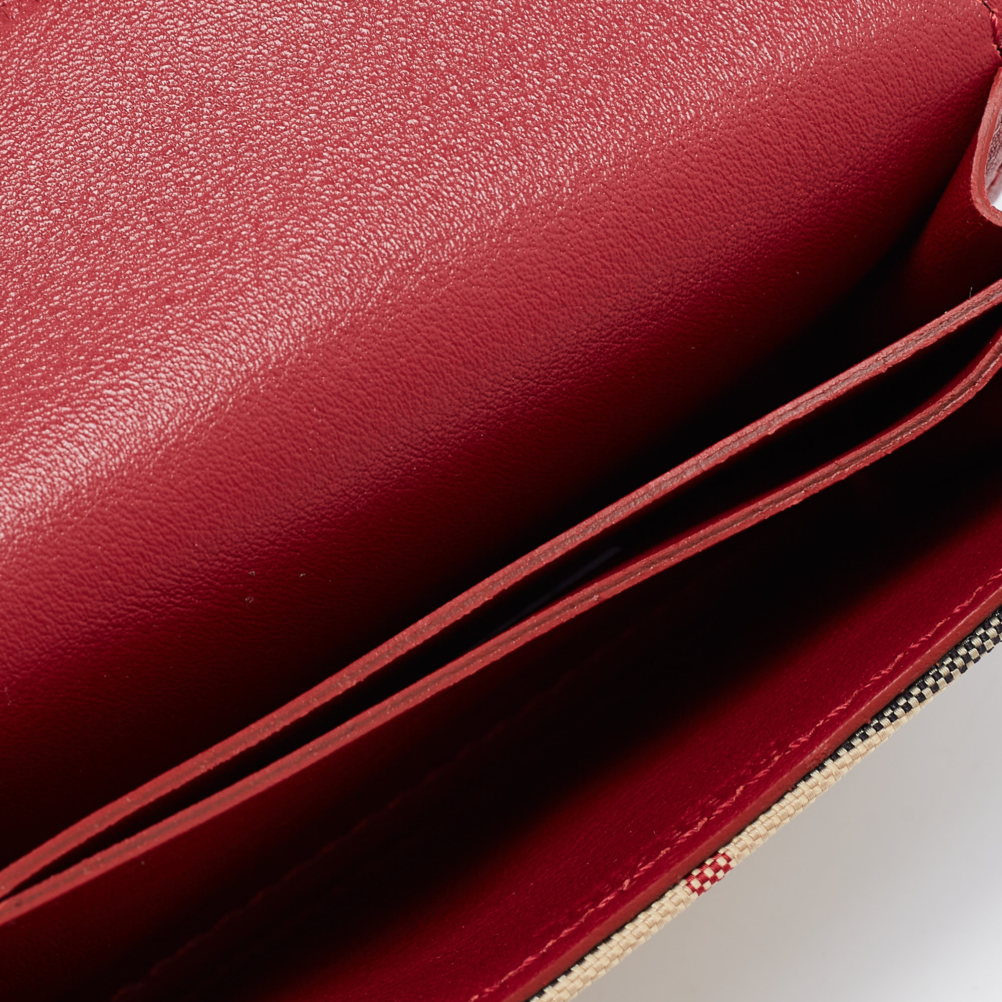

Burberry Red/Beige House Check Fabric and Leather Luna Compact Wallet