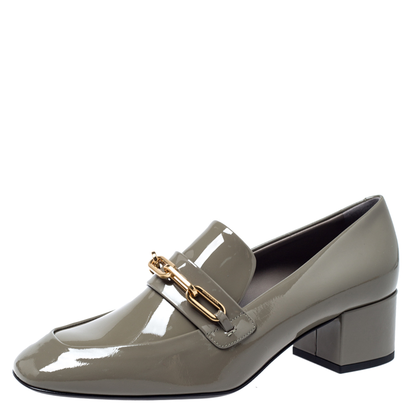 Pre Owned Burberry Taupe Patent Leather Chillcot Loafer Pumps Size 39.5