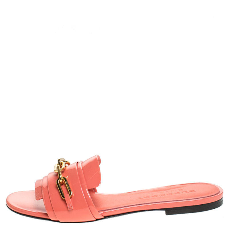 

Burberry Pink Patent Leather Coleford Flat Slide Size