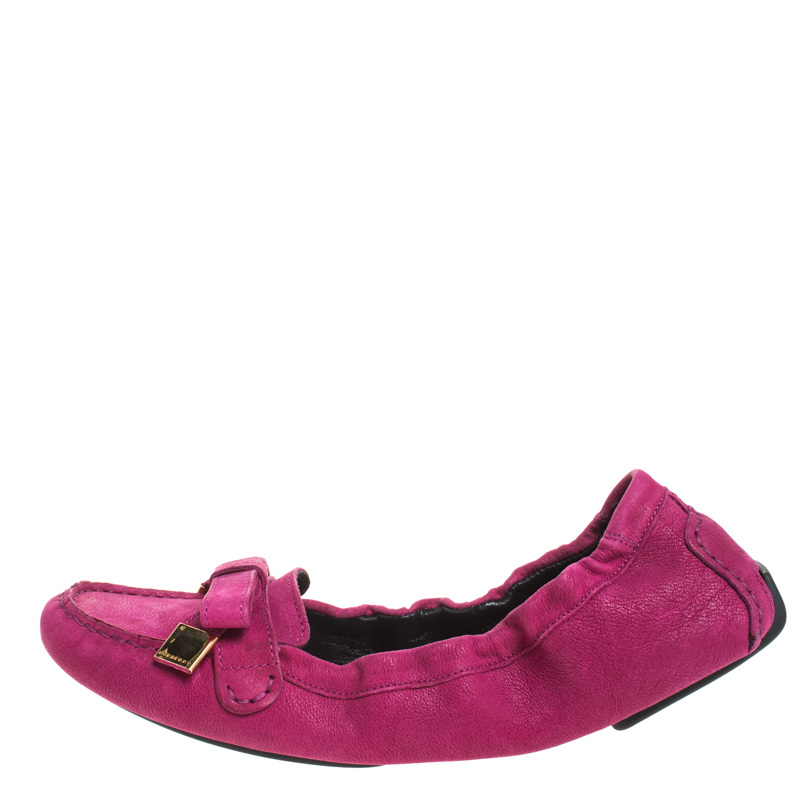 

Burberry Pink Leather Bow Detail Scrunch Ballet Flats Size