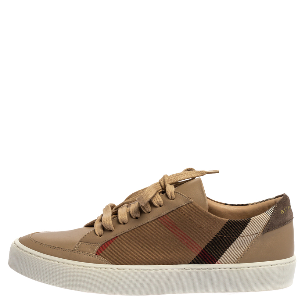 

Burberry Beige/Brown Canvas And Leather Reynold Low Top Sneakers Size