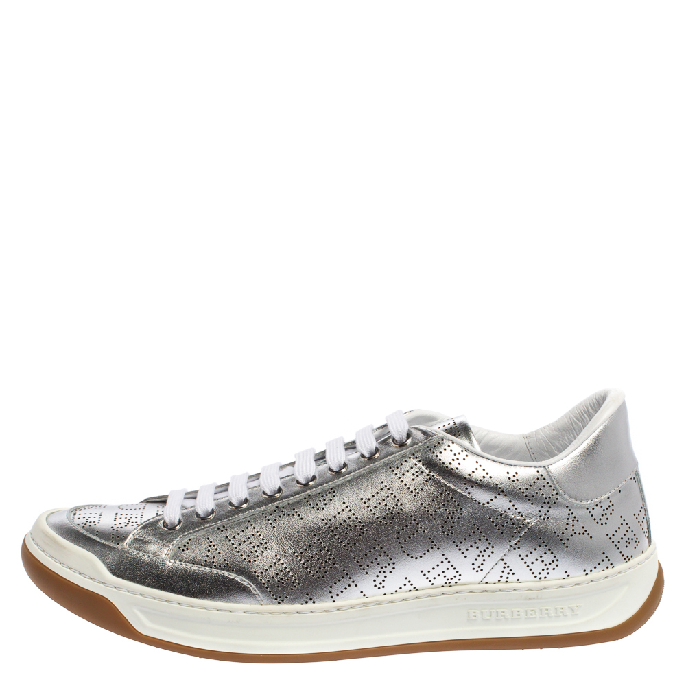 

Burberry Silver Perforated Leather Timsbury Low Top Sneakers Size