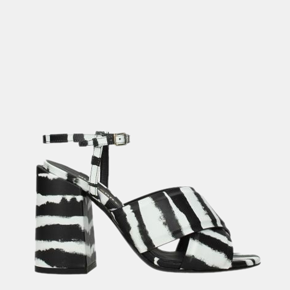 

Burberry White/Black Leather Zebra-print Sandals Size US 9 EU