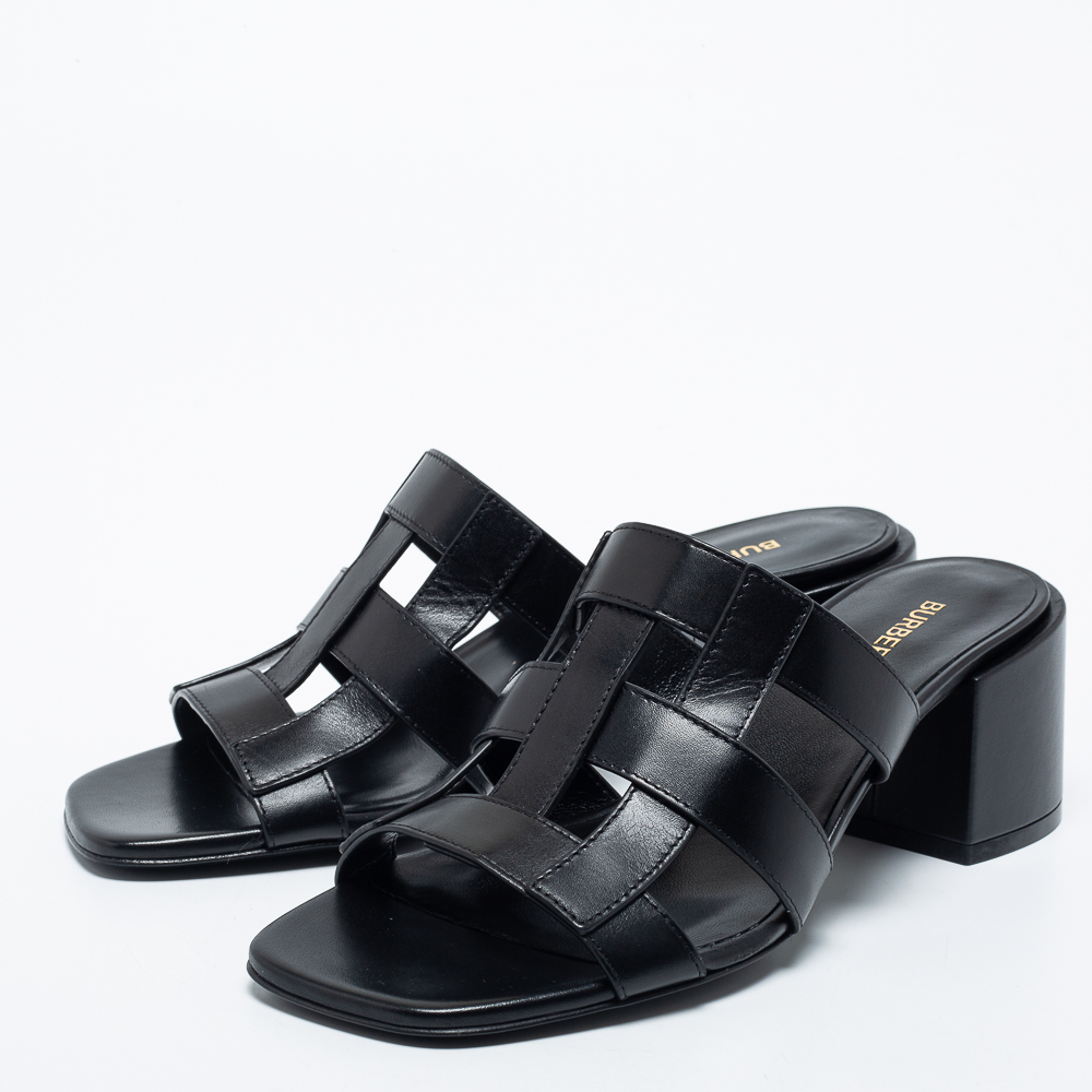 

Burberry Black Leather Sandals Size