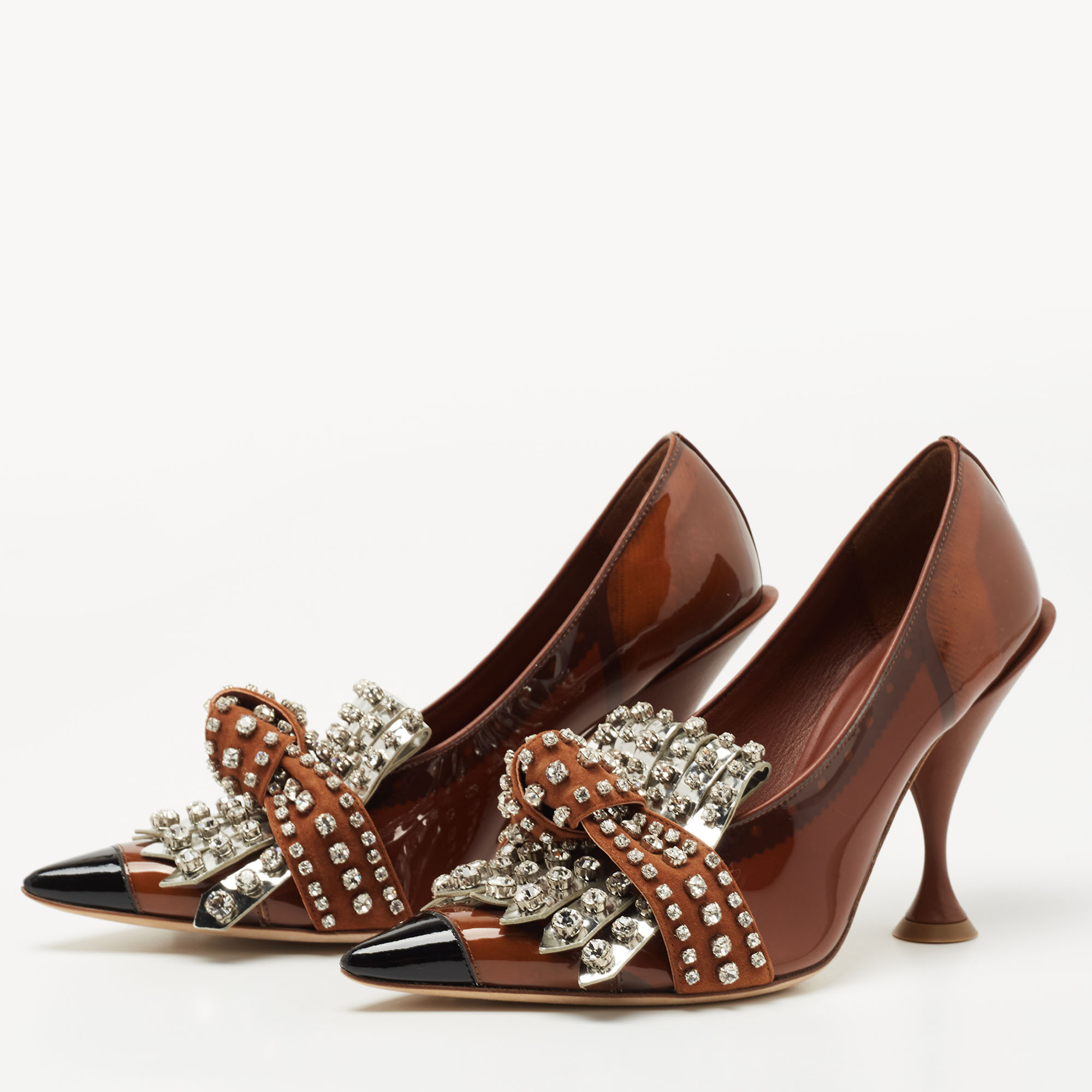 

Burberry Brown Patent Leather Embellished Pumps Size