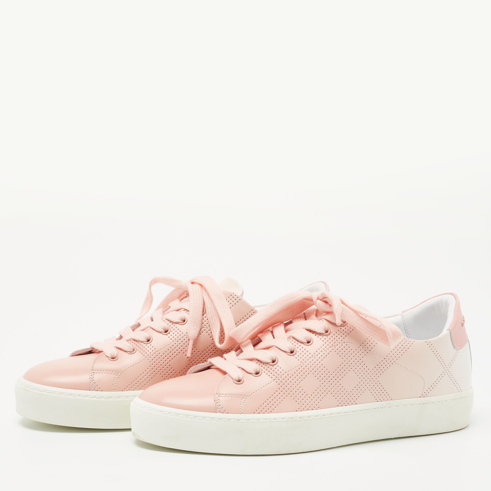 

Burberry Pink Leather Westford Low Top Sneakers Size