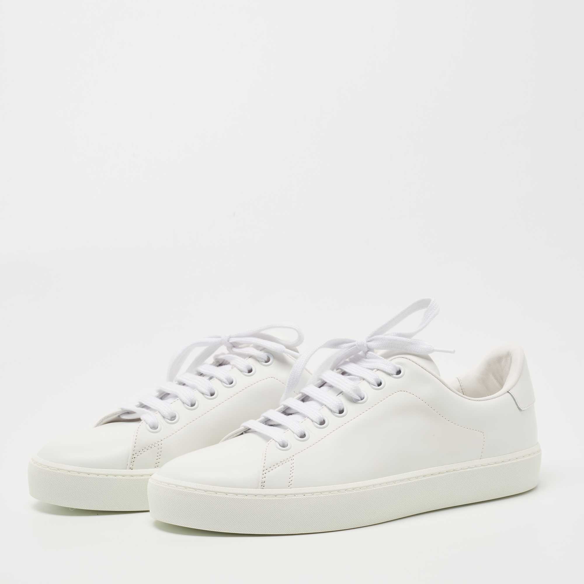 

Burberry White Leather Lace Up Sneakers Size