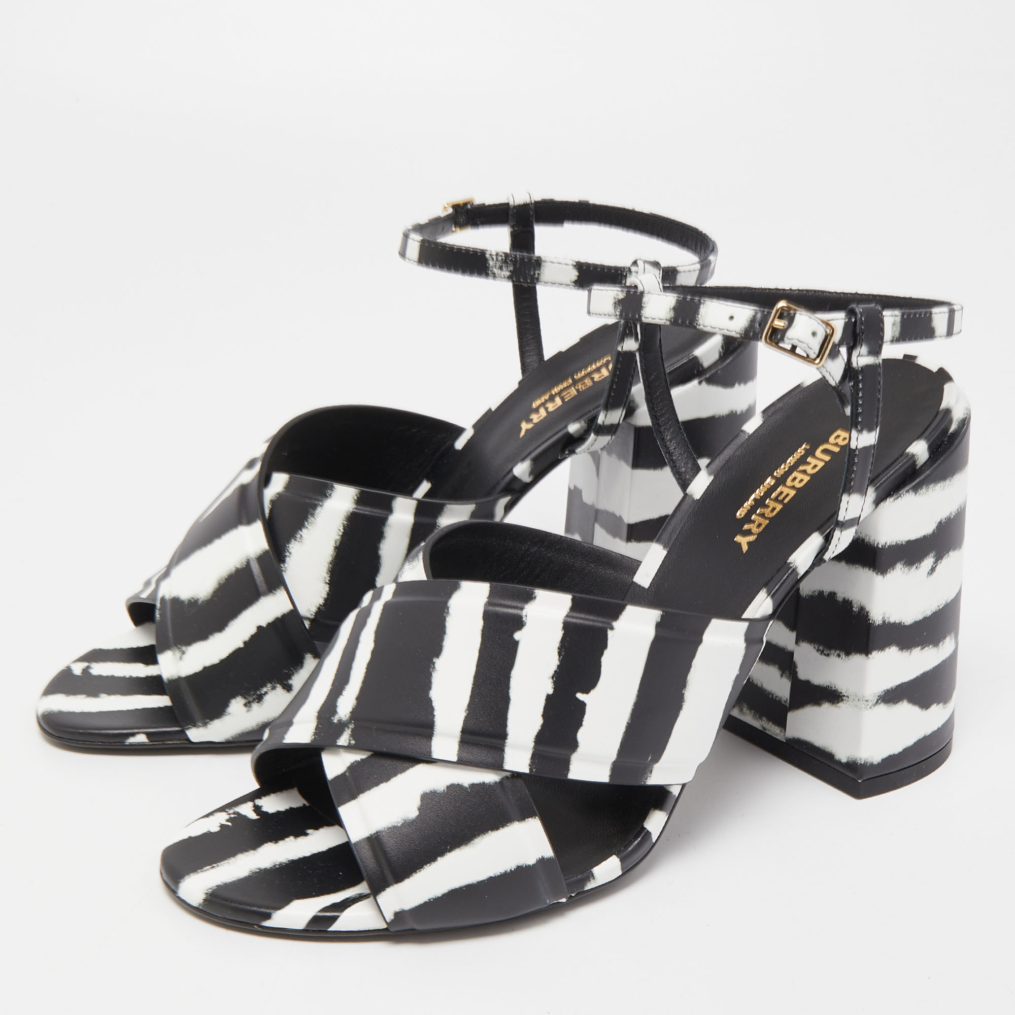 

Burberry Black/White Leather Castlebar Ankle Strap Sandals Size