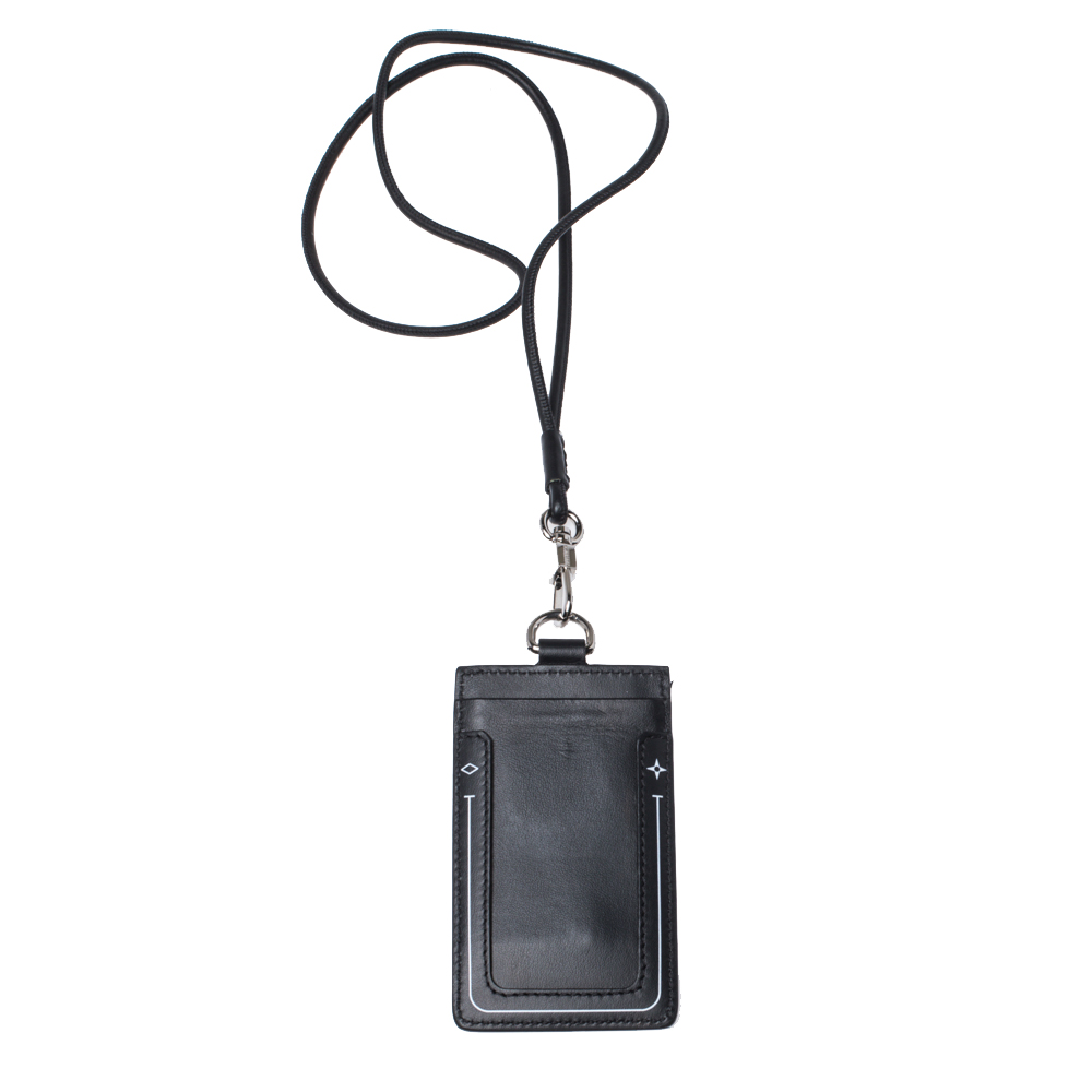Pre-owned Burberry Black Leather Id Card Holder | ModeSens