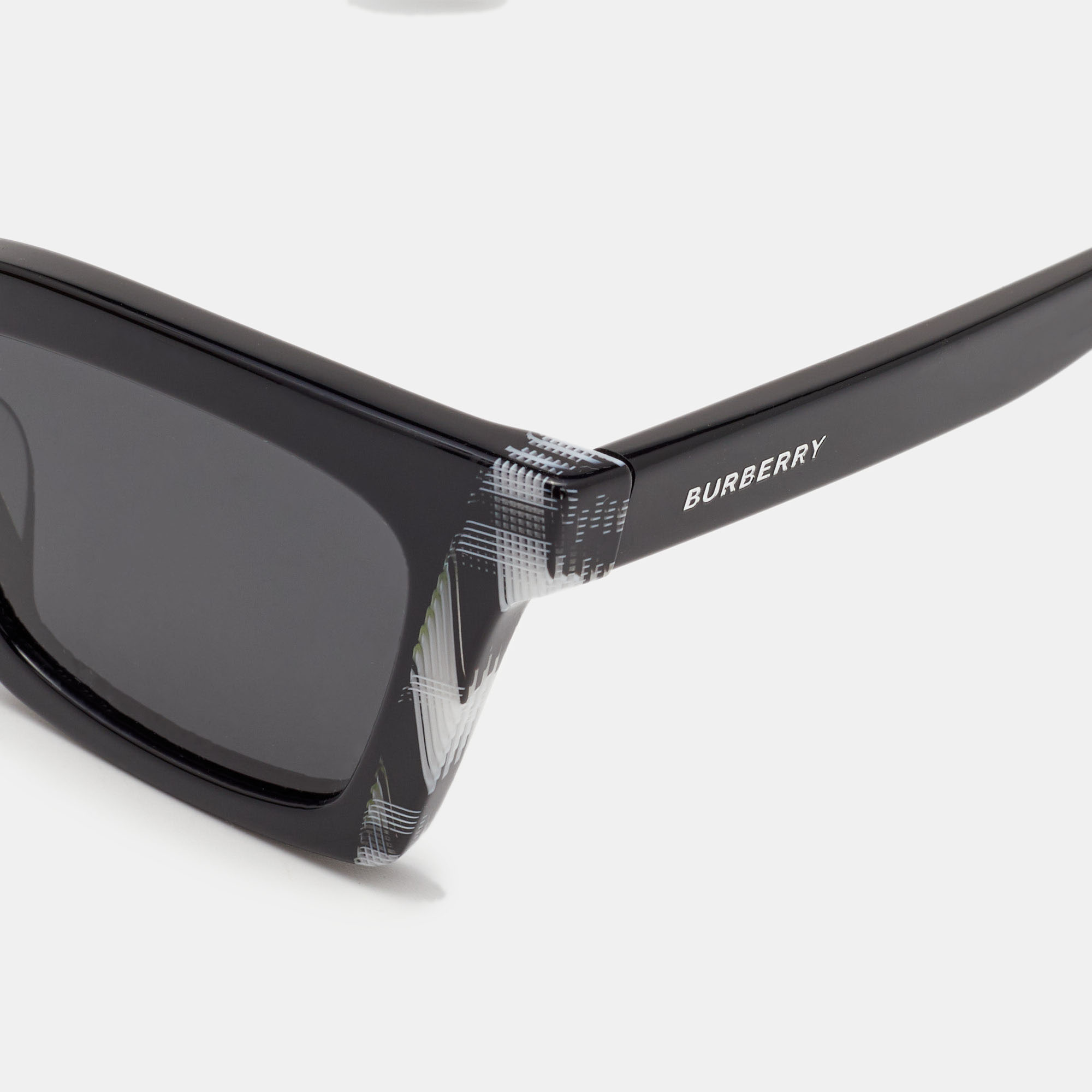 

Burberry Black/Grey 4392-U Check Detail Rectangle Sunglasses