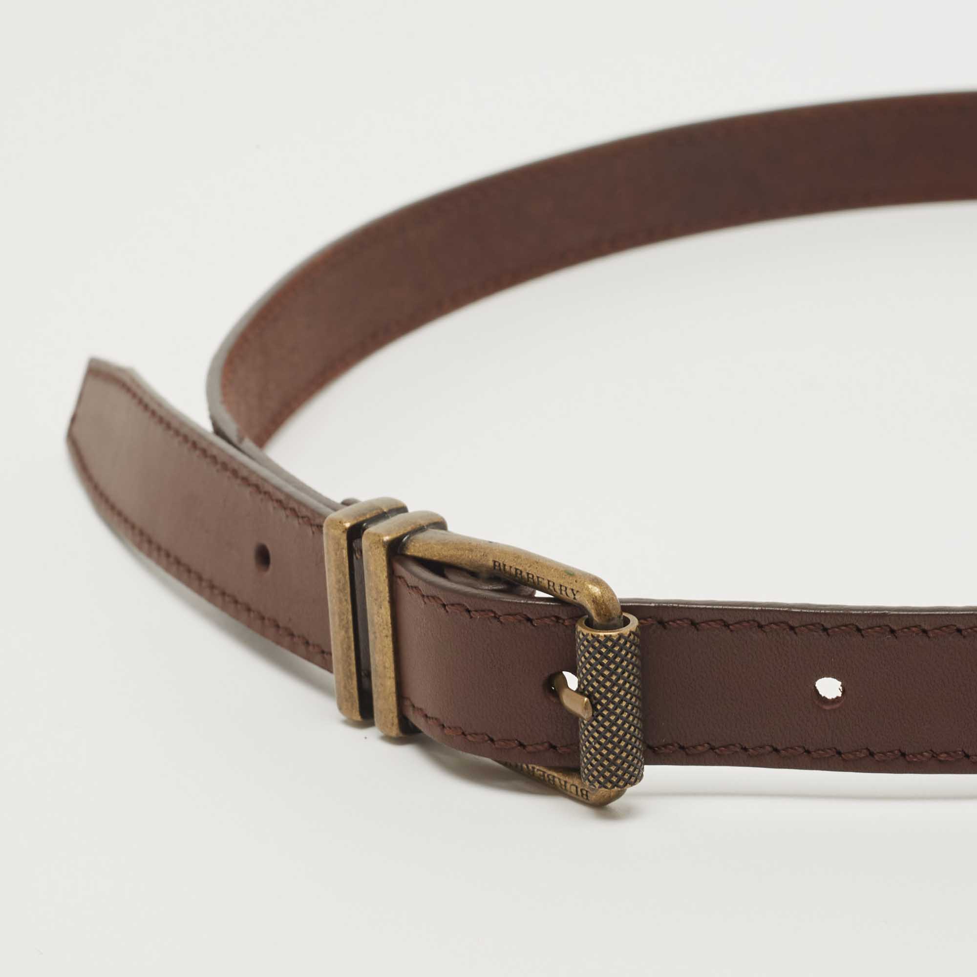 

Burberry Dark Brown Leather Buckle Slim Belt