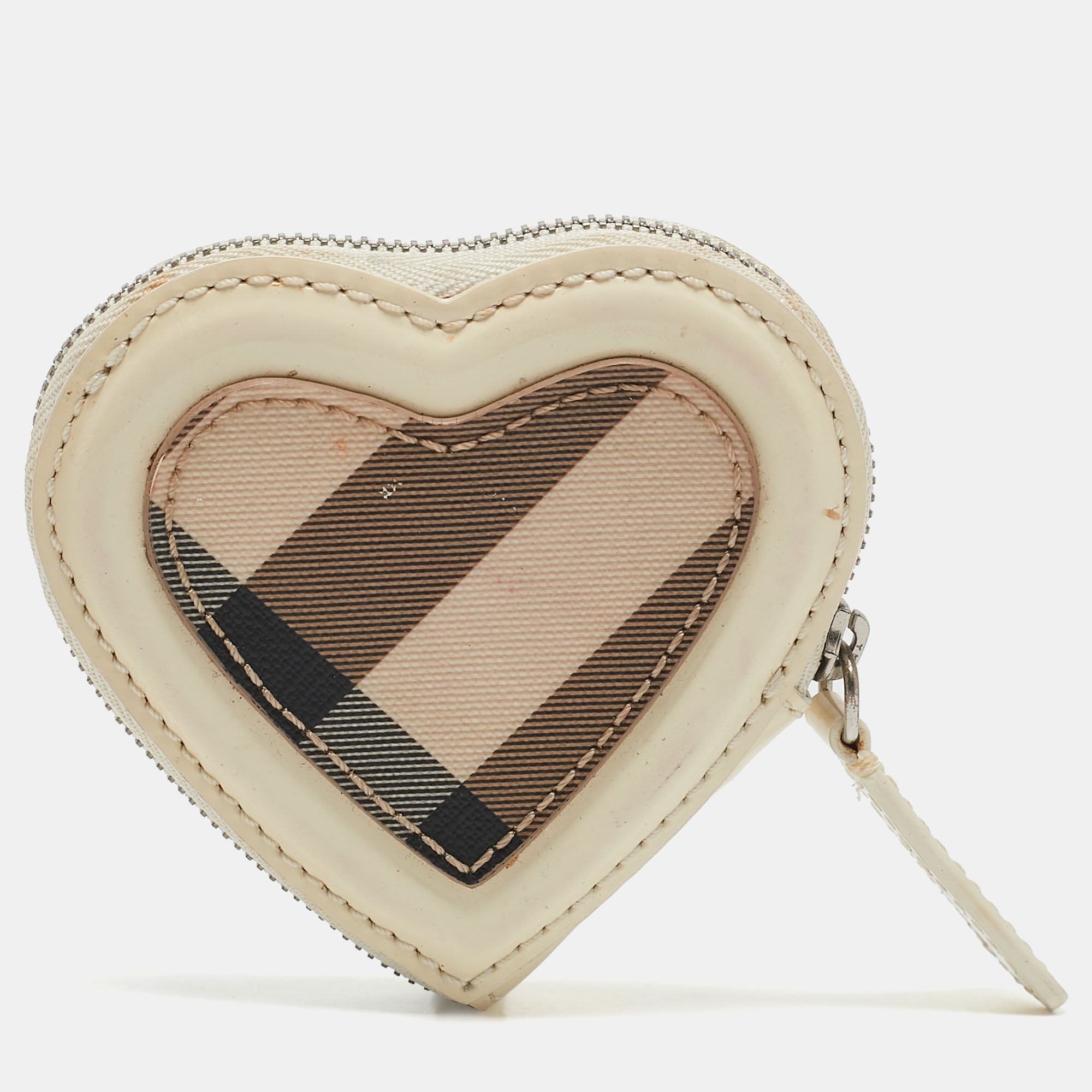 

Burberry White Patent Leather and Nova Check Coated Canvas Heart Coin Purse