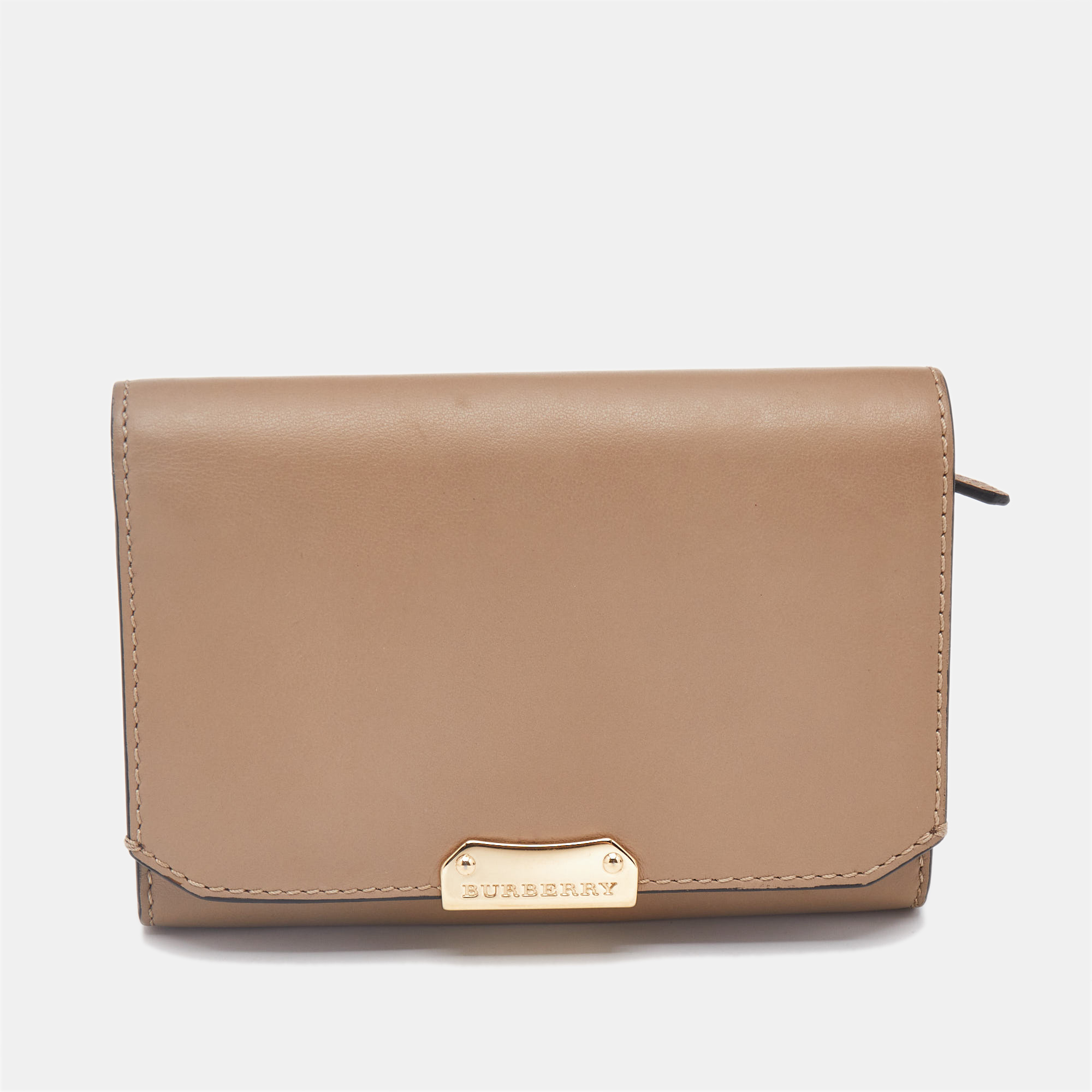 

Burberry Beige Leather Flap Compact Wallet