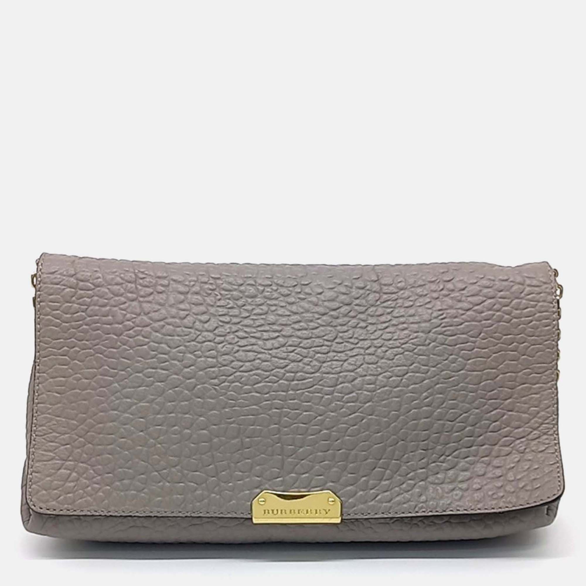

Burberry Grey Leather clutch and crossbody bag