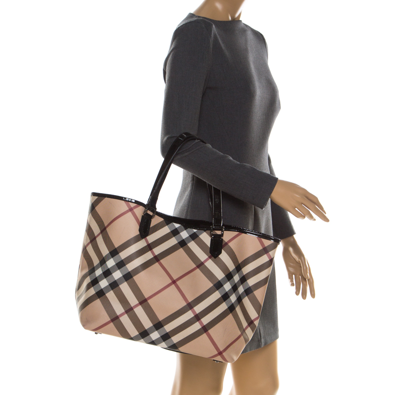 

Burberry Beige/Black Supernova Check Coated Canvas Nickie Tote