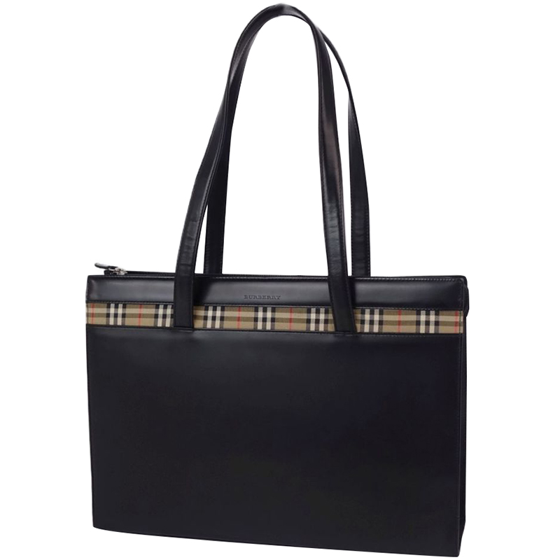 

Burberry Black Leather Shoulder Bag