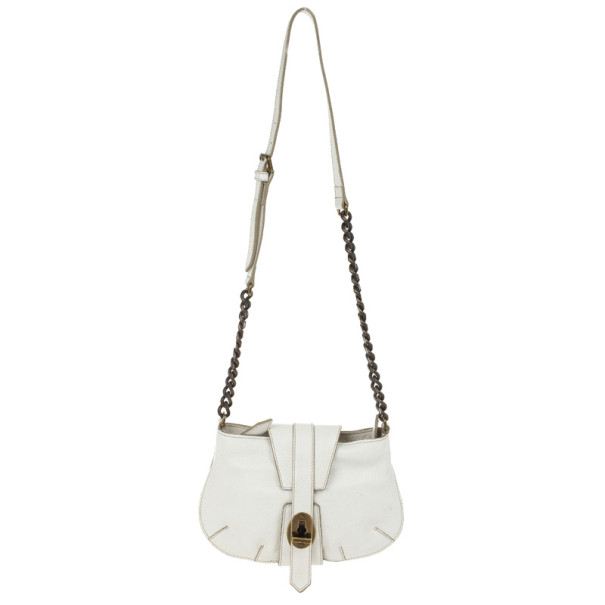 مملوكة مسبقًا Burberry Small Holyoake Leather Bag