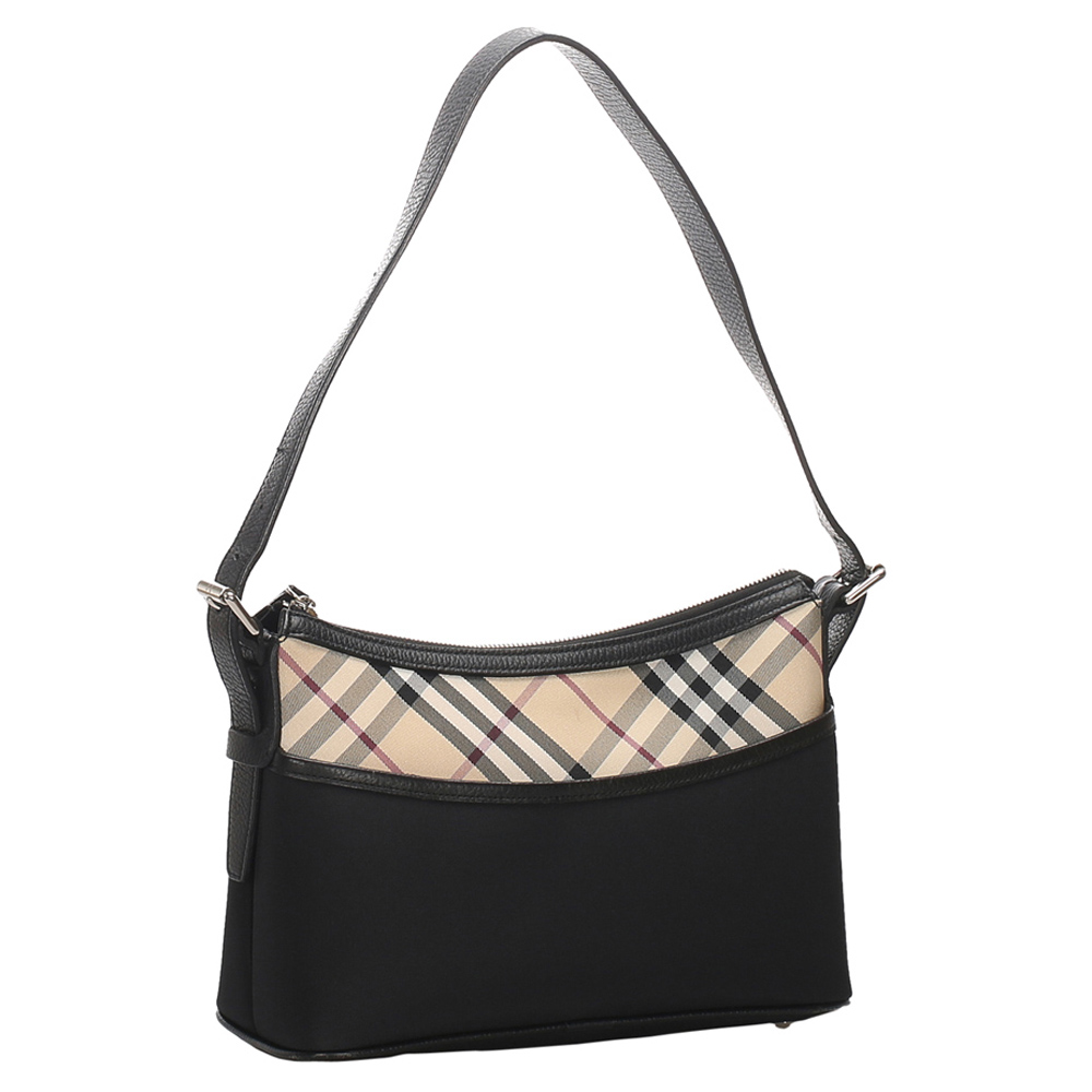 

Burberry Black Nylon Shoulder Bag