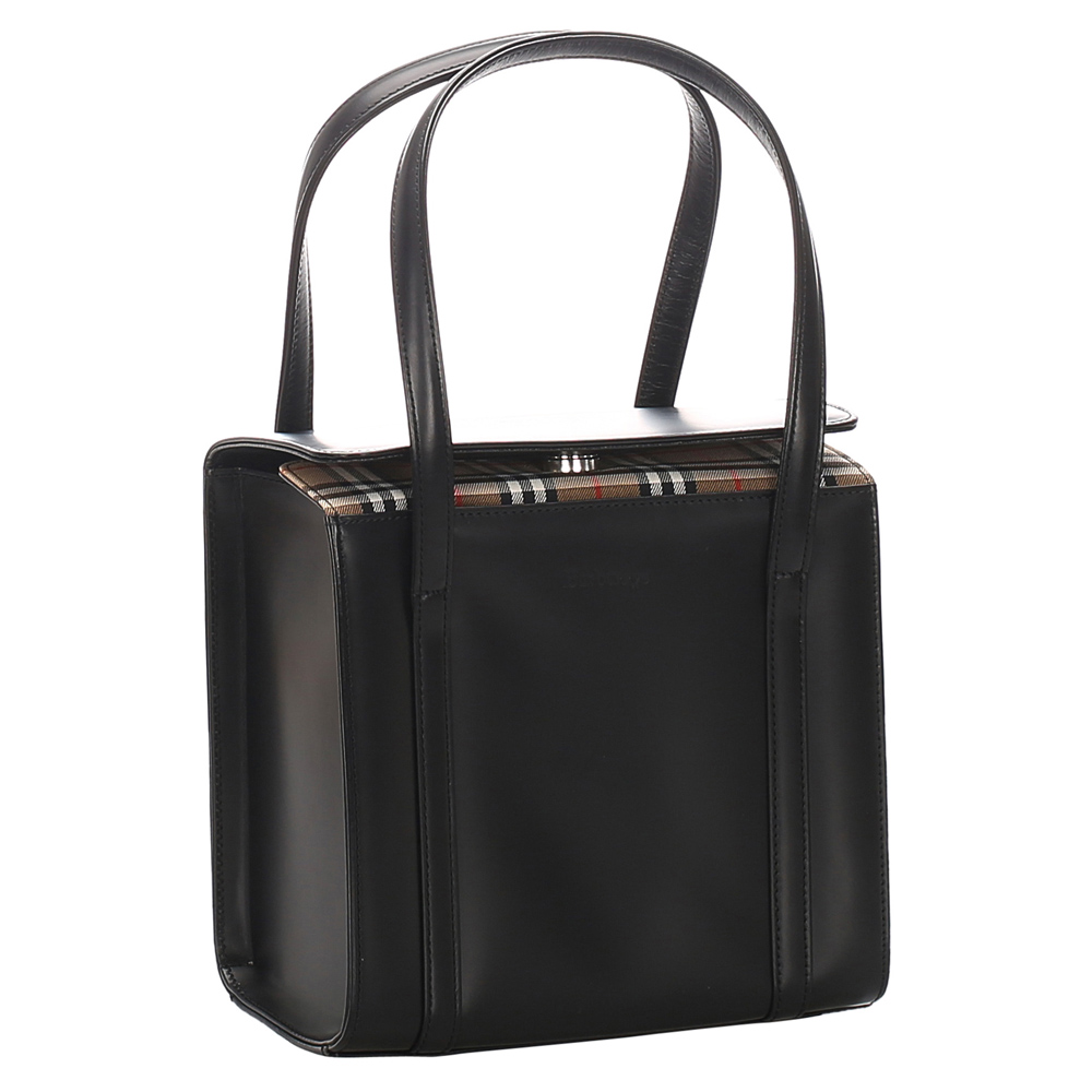 

Burberry Black Leather Shoulder Bag