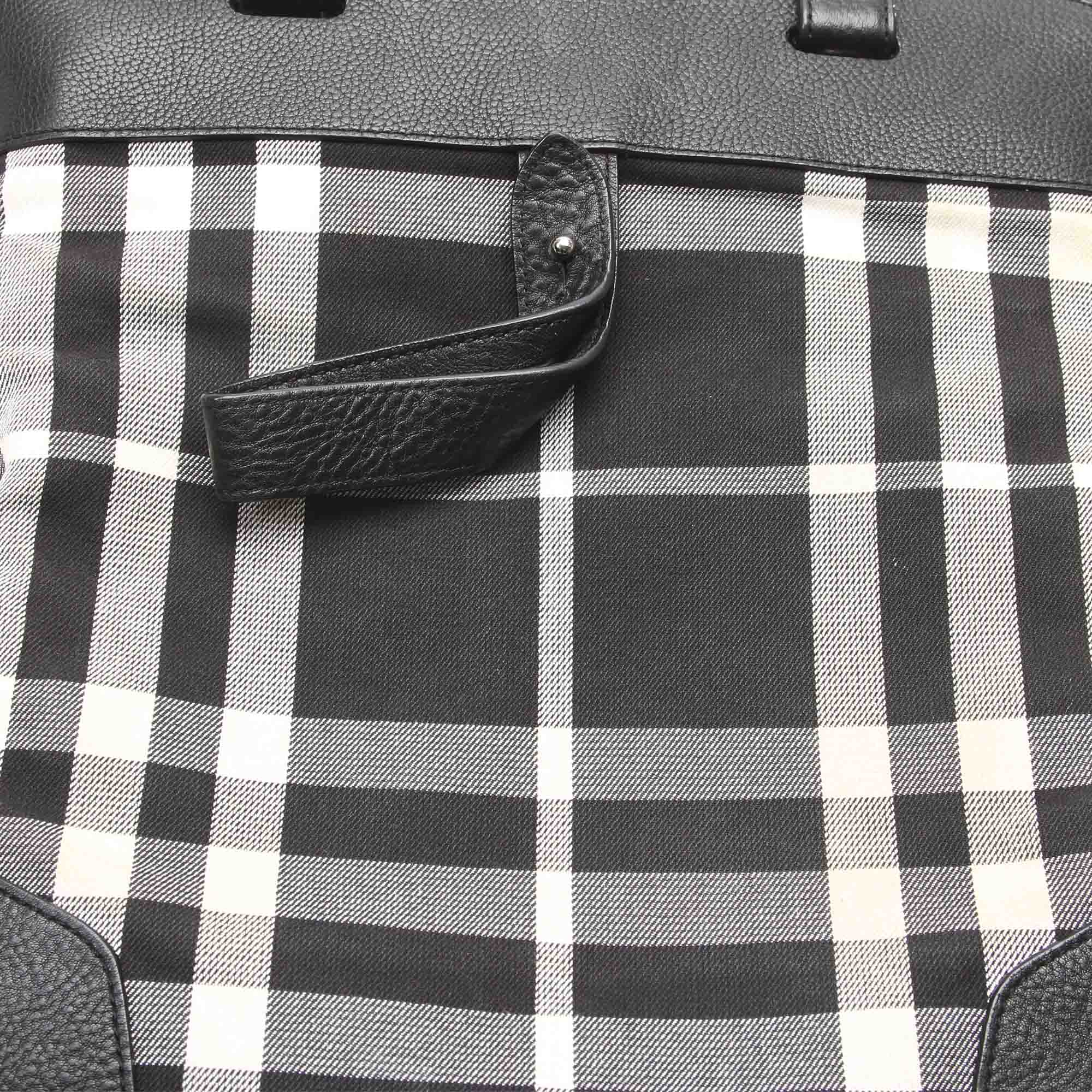 authentic burberry fabric