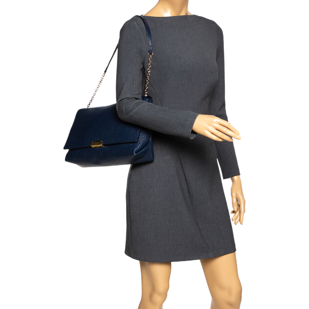 

Burberry Blue Grained Leather Mildenhall Shoulder Bag