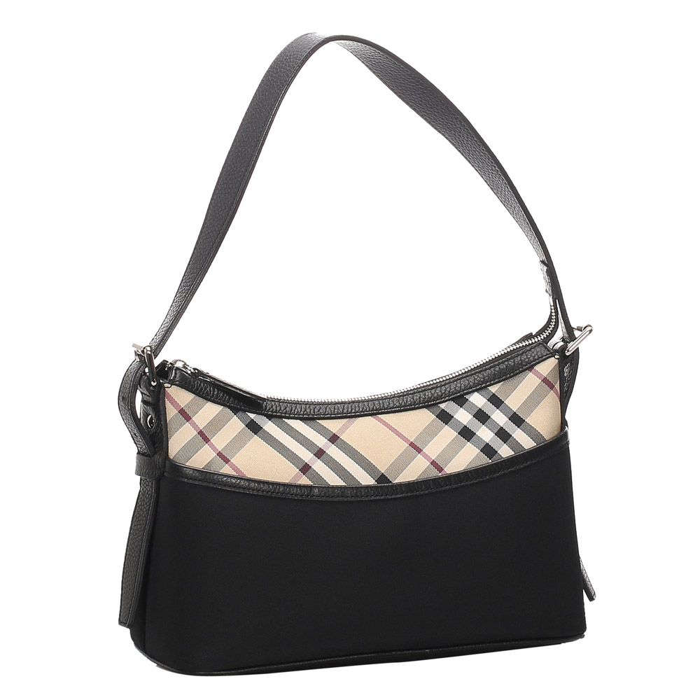 

Burberry Black Nylon Shoulder Bag