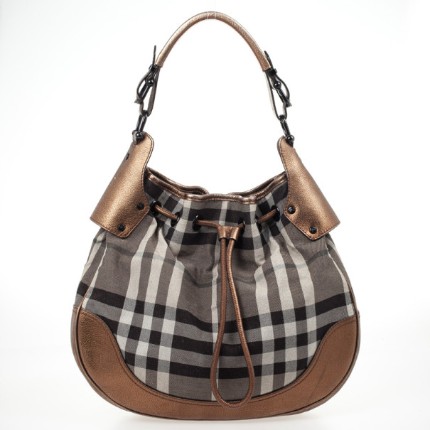 مملوكة مسبقًا Burberry Metallic Trim House Check Drawstring Hobo
