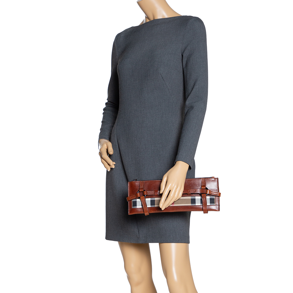 

Burberry Brown Leather and House Check Canvas Clutch