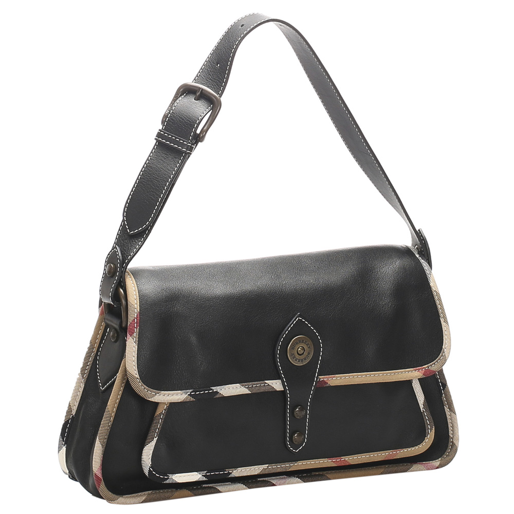 

Burberry Black Leather Shoulder Bag