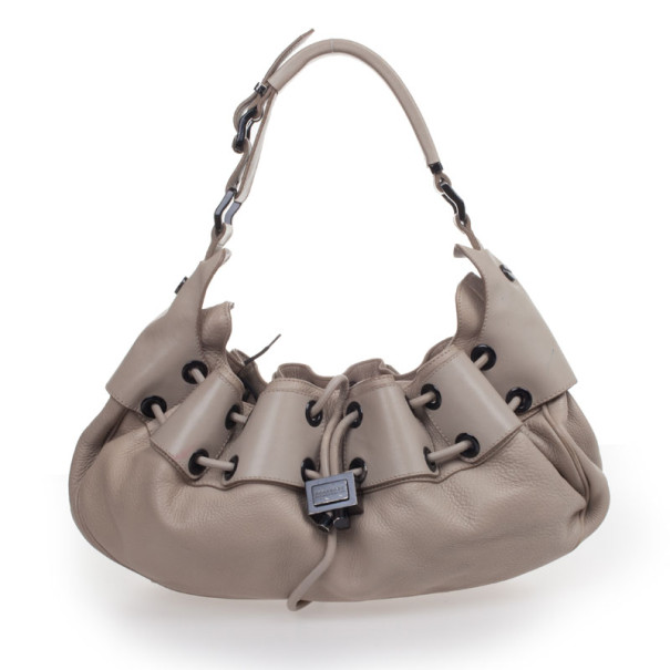 Pre Owned Burberry Beige Leather Drawstring Hobo Bag