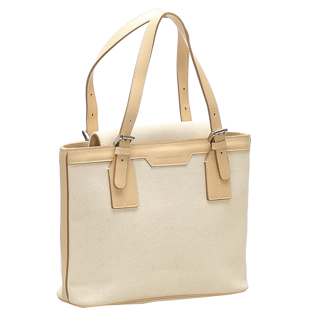 

Burberry White/Beige Canvas Shoulder Bag