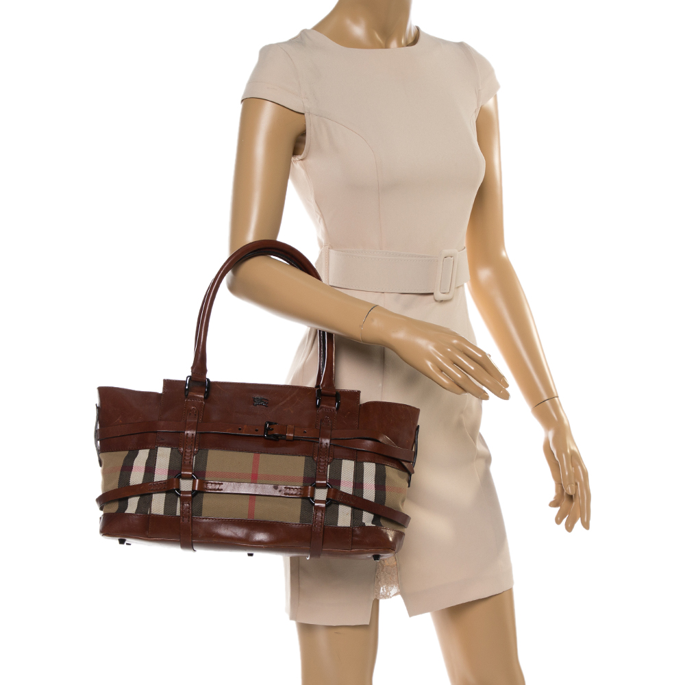 

Burberry Brown/Beige Nova Check Canvas and Leather Belted Tote
