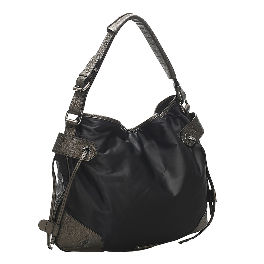 

Burberry Black Nylon Shoulder Bag