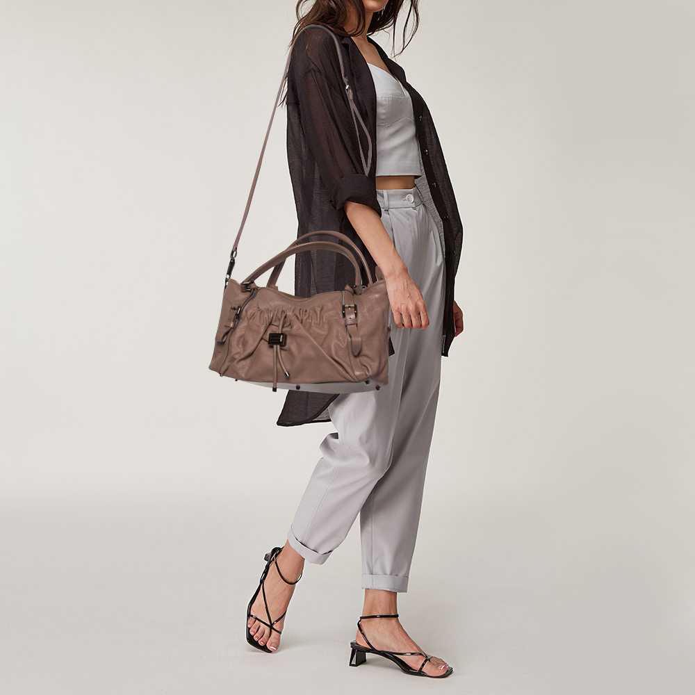 

Burberry Beige Leather Drawstring Tote