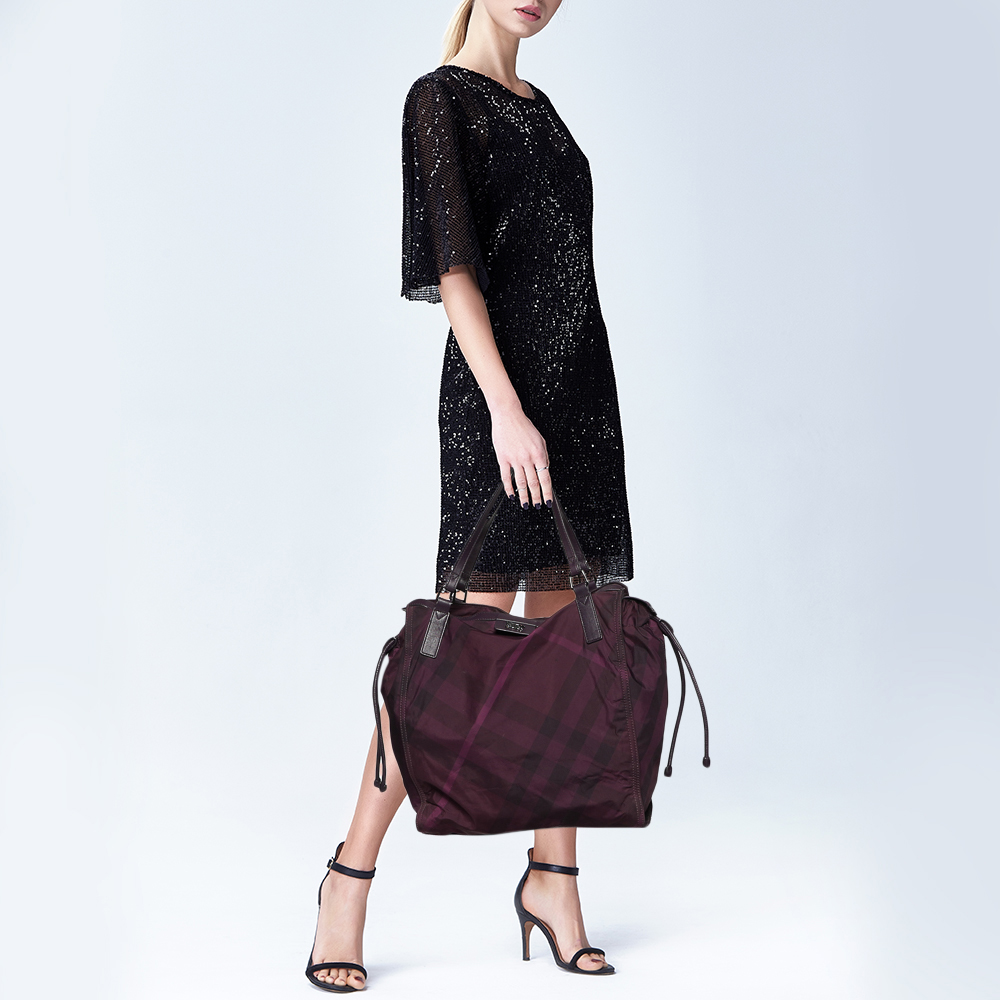 

Burberry Purple Check Nylon And Leather Buckleigh Tote