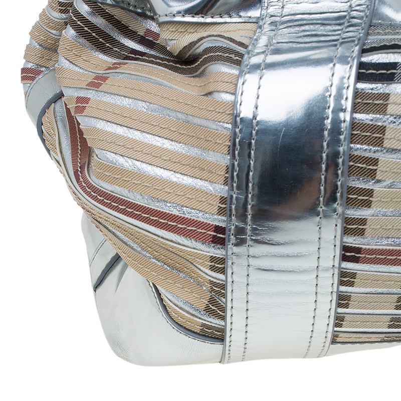 Pre Owned Burberry Silver/Beige Sliced Canvas and Leather Large Beaton Tote