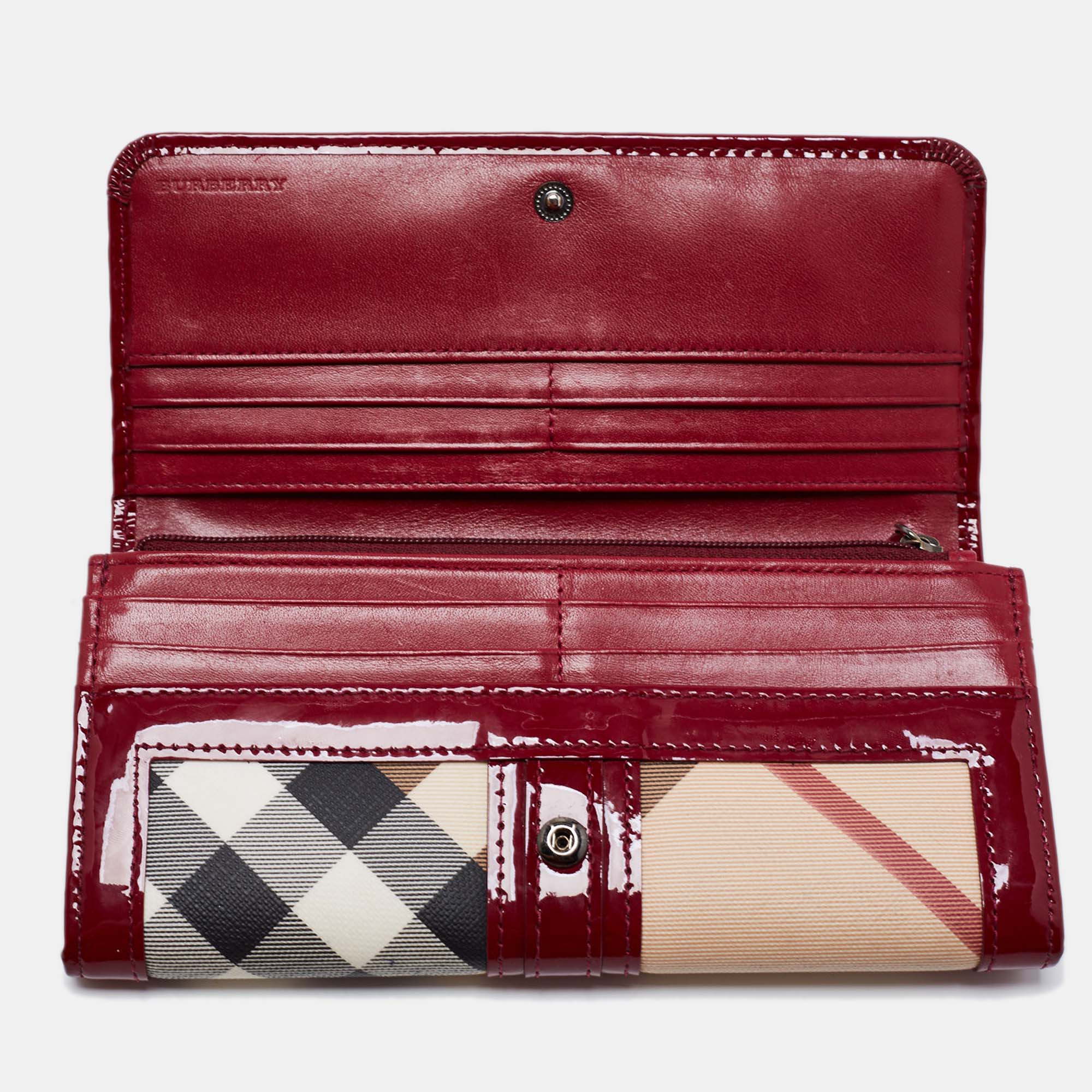 

Burberry Beige/Red PVC and Patent Leather Penrose Continental Wallet
