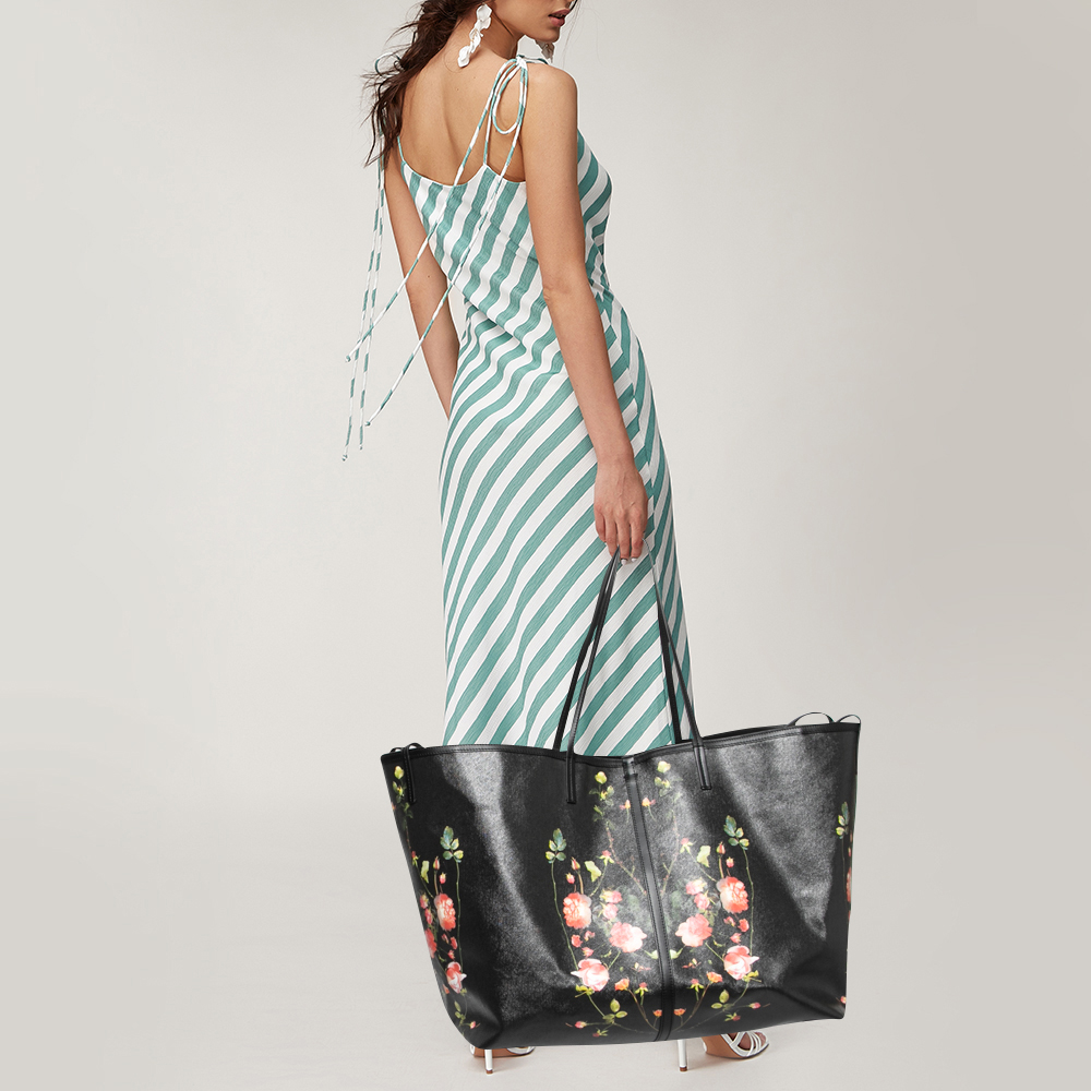 

Burberry Black Leather Floral Print  Beach Tote