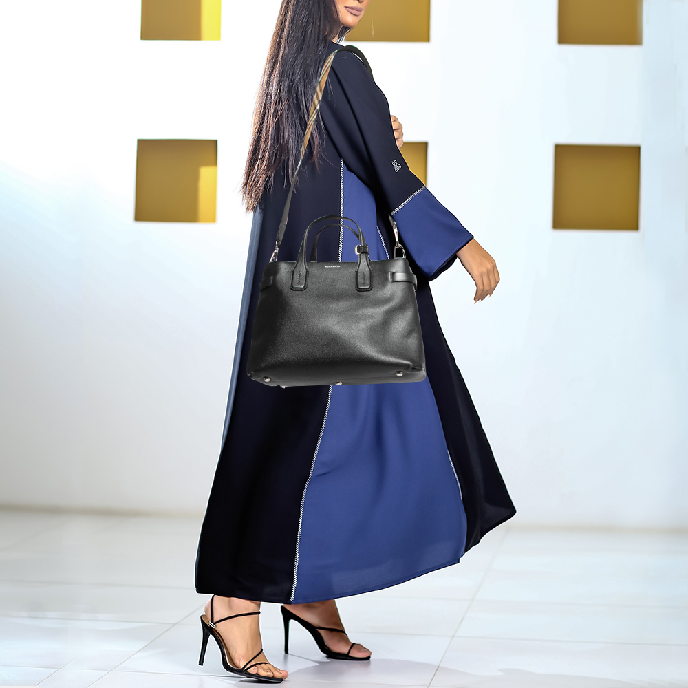 

Burberry Black Leather Medium Banner Tote