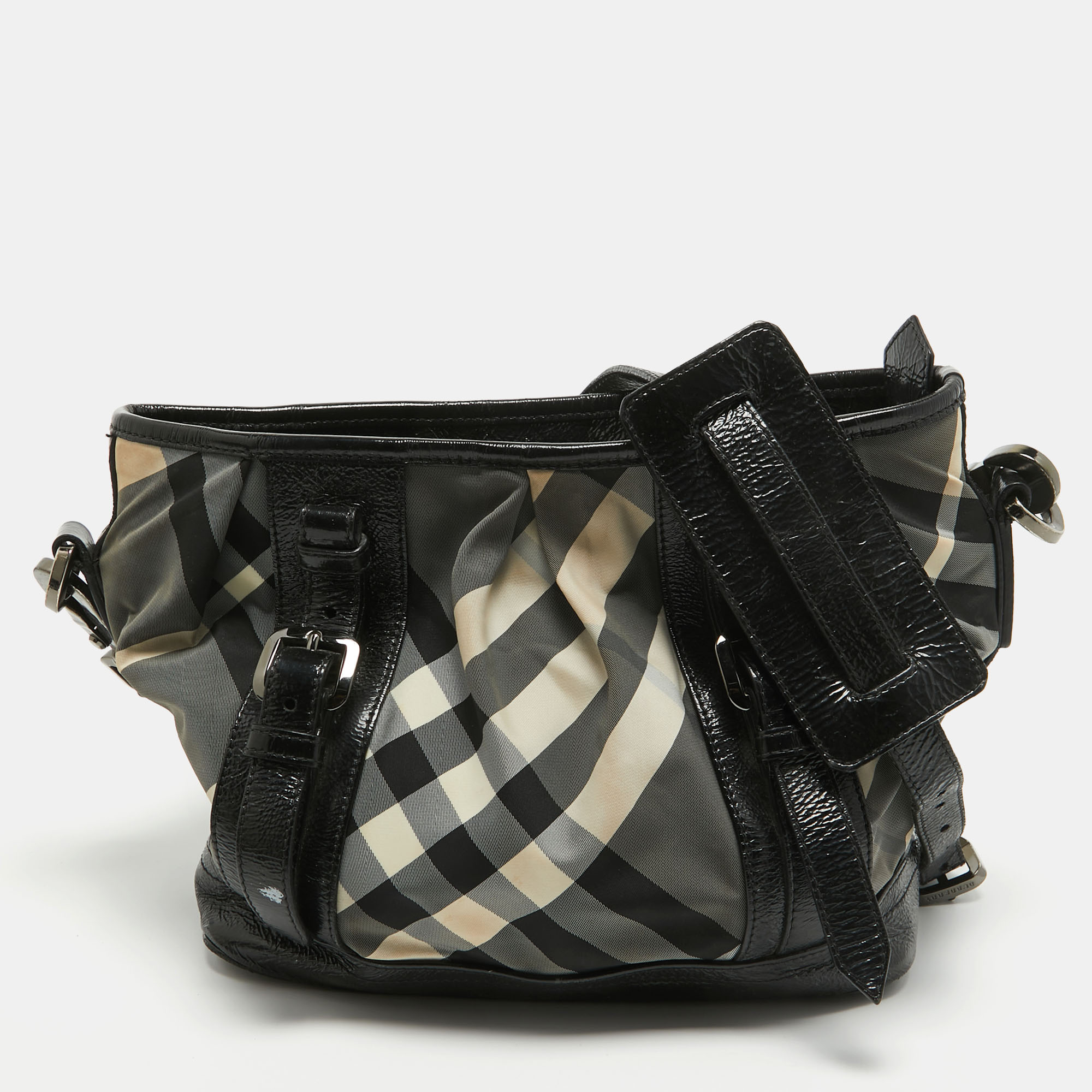 Pre-owned Burberry Black/white Beat Check Nylon And Patent Leather Lowry Shoulder Bag
