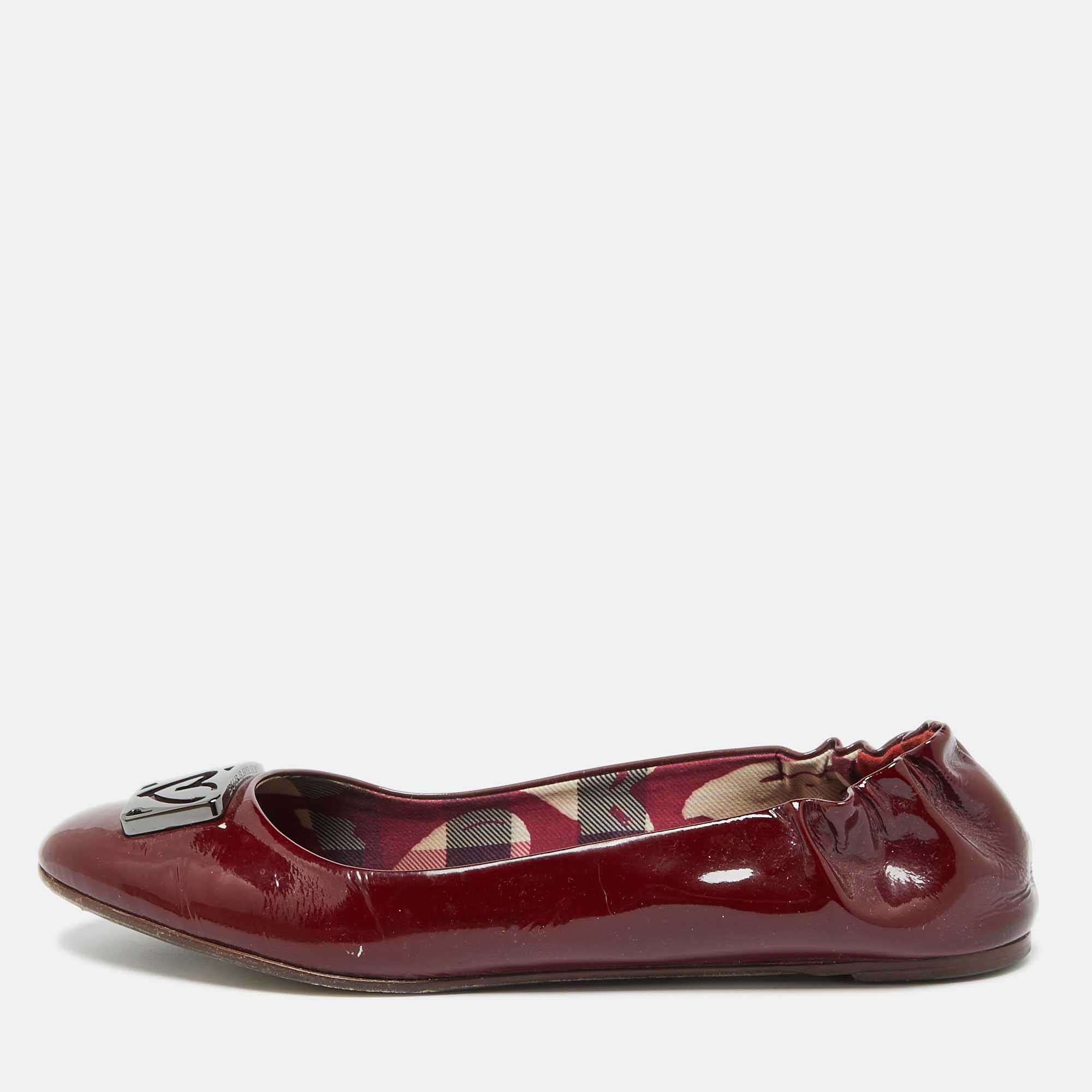 

Burberry Burgundy Patent Leather Scrunch Ballet Flats Size