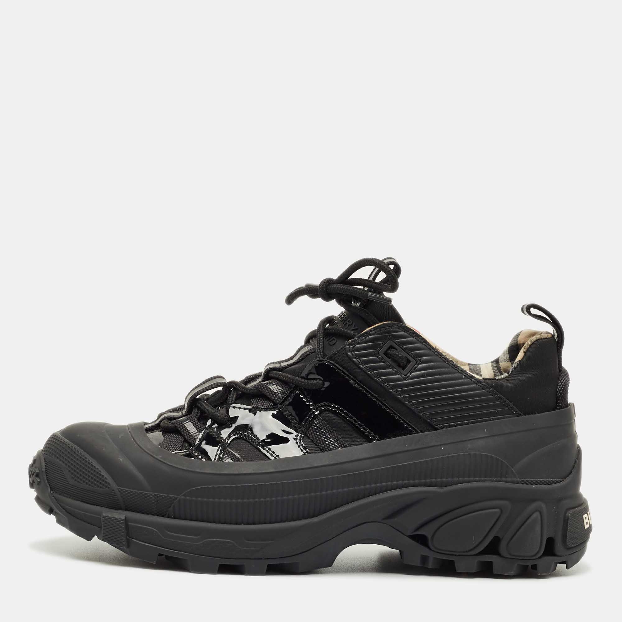 

Burberry Black Nylon and Rubber Arthur Sneakers Size
