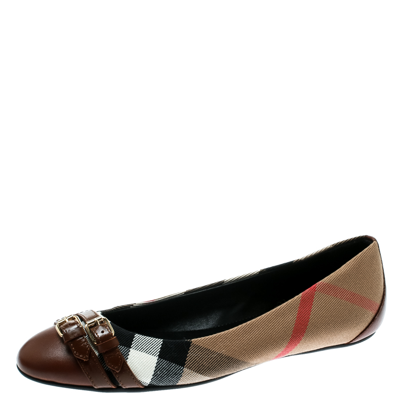 مملوكة مسبقًا Burberry Beige Nova Check Canvas and Brown Leather Buckle Detail Ballet Flats Size 38