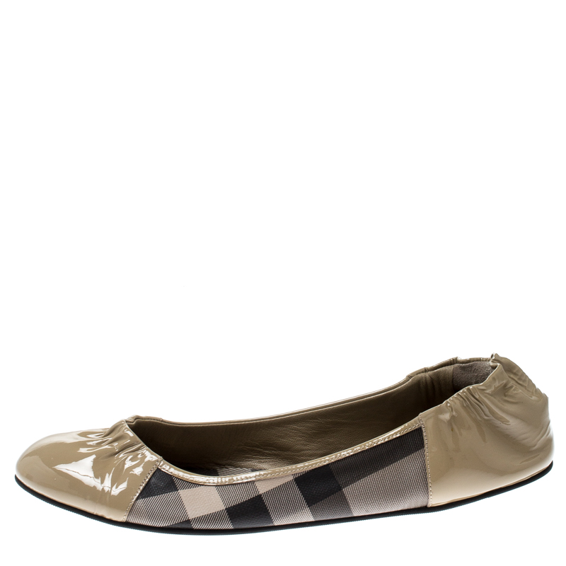 

Burberry Patent Leather And Nova Check Canvas Scrunch Ballet Flats Size, Beige