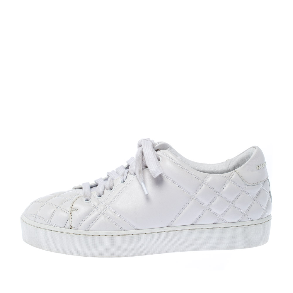 

Burberry White Quilted Leather Westford Lace Up Sneakers Size