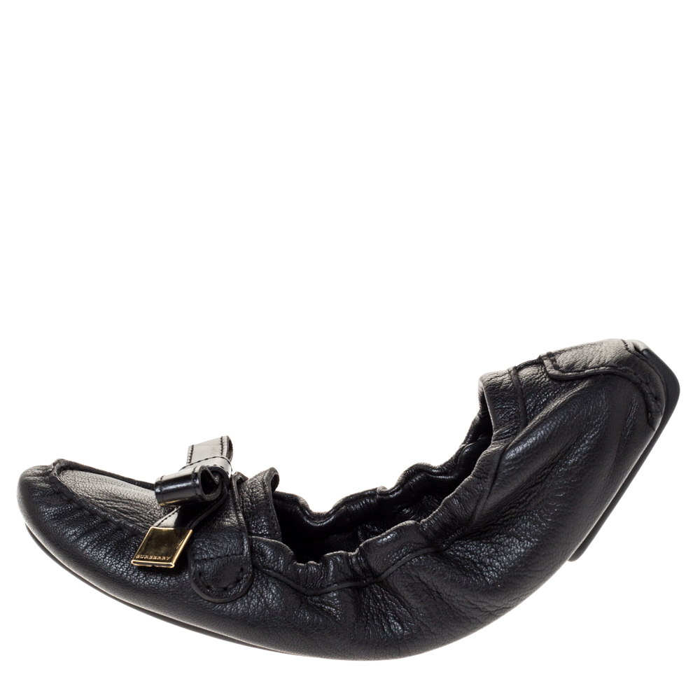 

Burberry Black Leather Bow Scrunch Ballet Flats Size