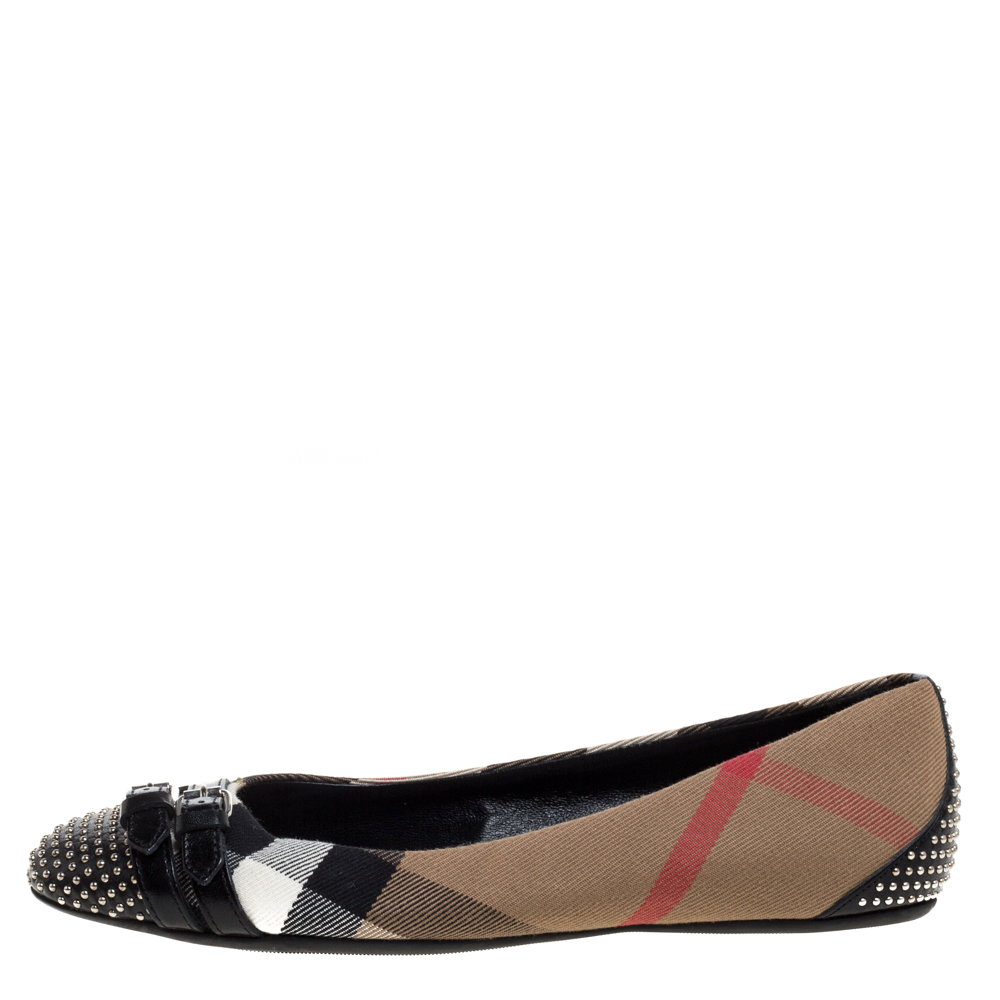 

Burberry Beige Nova Check Canvas and Black Studded Leather Buckle Detail Ballet Flats Size