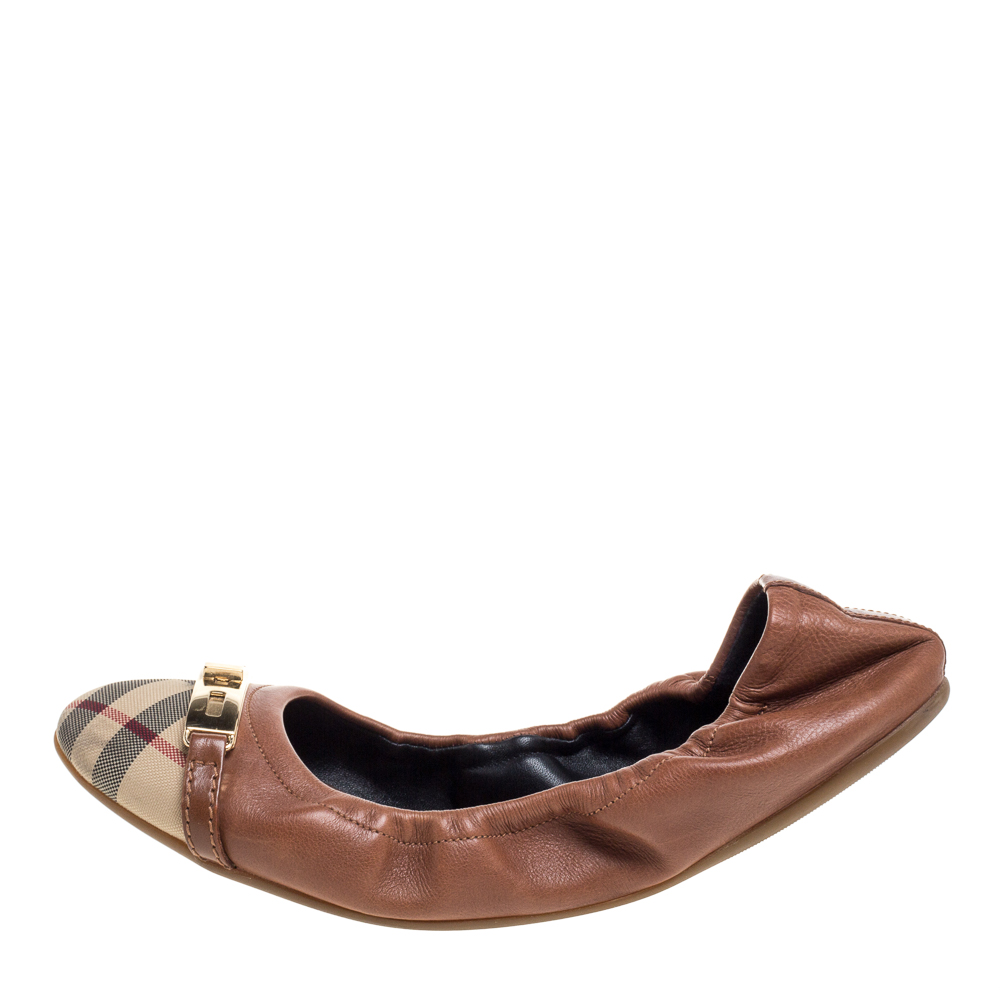 

Burberry Brown Leather and Nova Check Canvas Drayton Twistlock Scrunch Ballet Flats Size