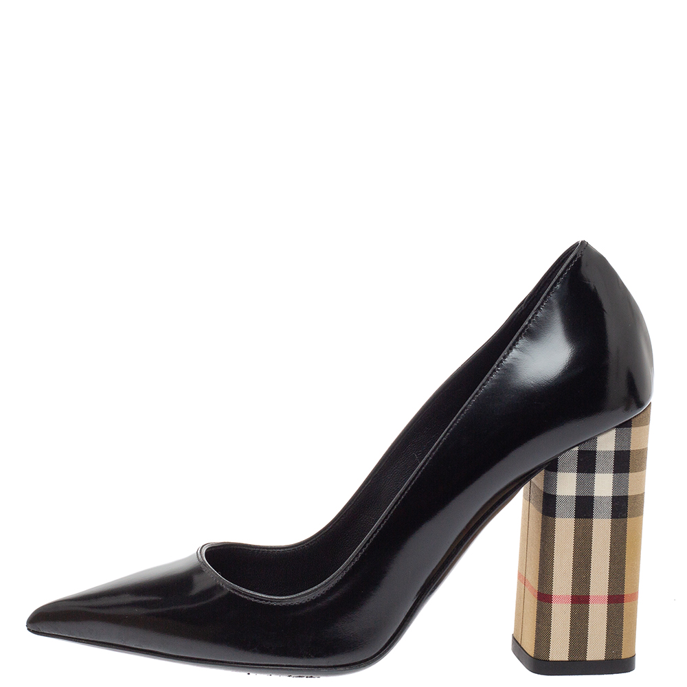 

Burberry Black Leather Dashwood Pumps Size