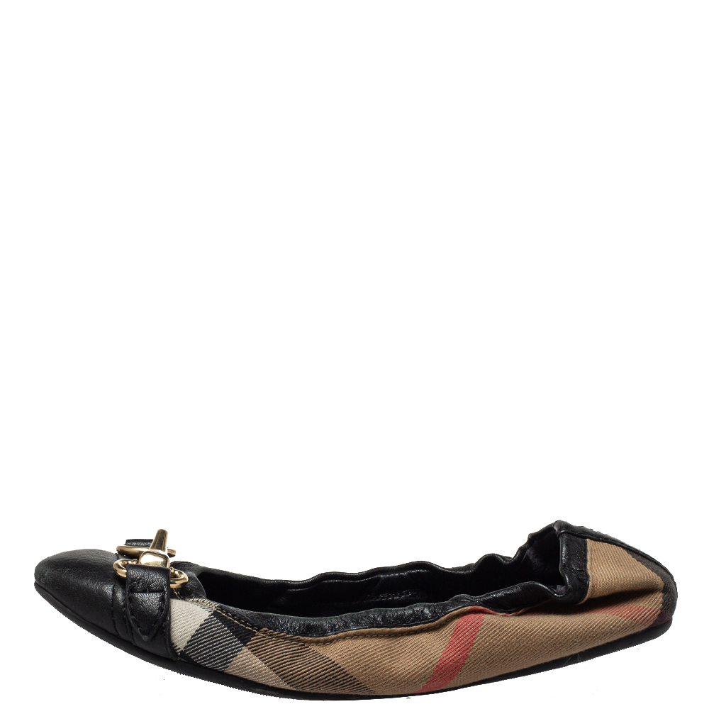 

Burberry Black House Check Canvas And Leather Shipley Ballet Flats Size